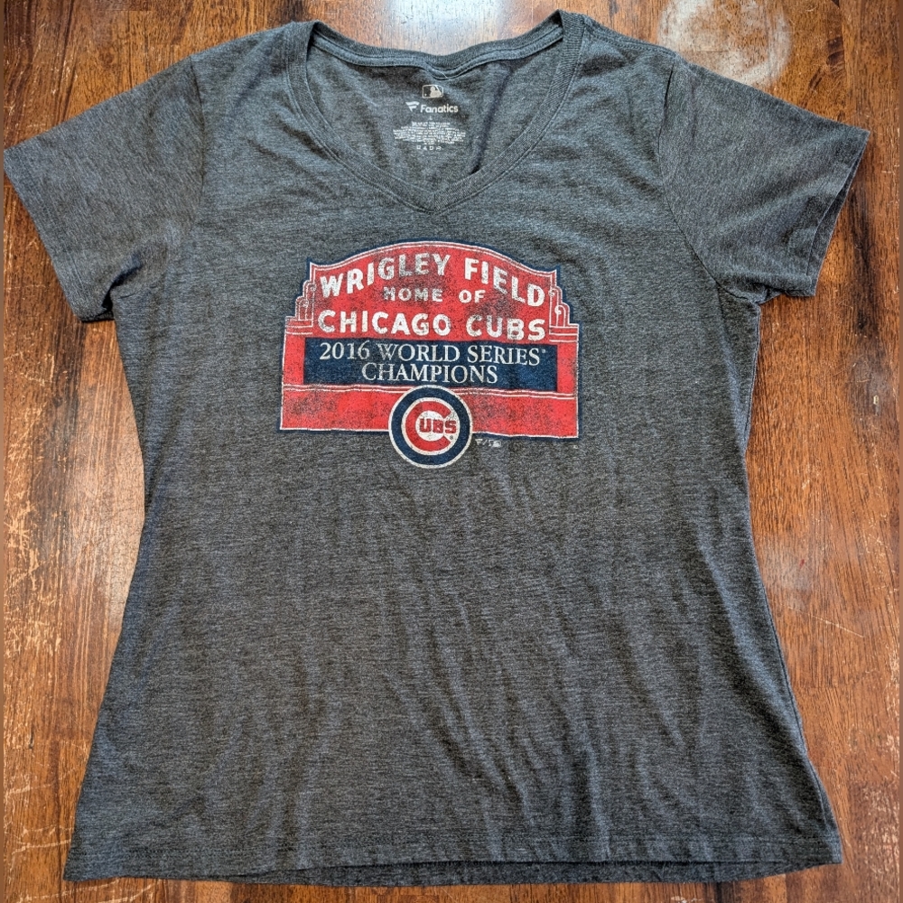Chicago Cubs 2016 World Series Champions Women's Gray Fanatics Large T-shirt